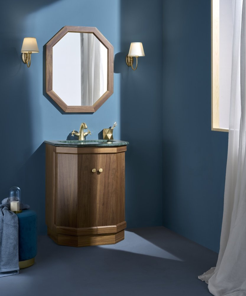 Detailní pohled na fasetovaný povrch kolekce Diamante od Gaia Mobili. Precizní frézování hran, vysoký lesk a ukázka luxusního italského řemesla v nabídce ASSO Praha.